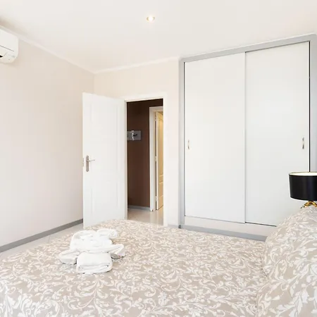 公寓 Home2book Cute With Pool, Callao Salvaje 阿德耶