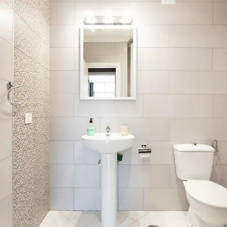Home2book Cute With Pool, Callao Salvaje 公寓 阿德耶
