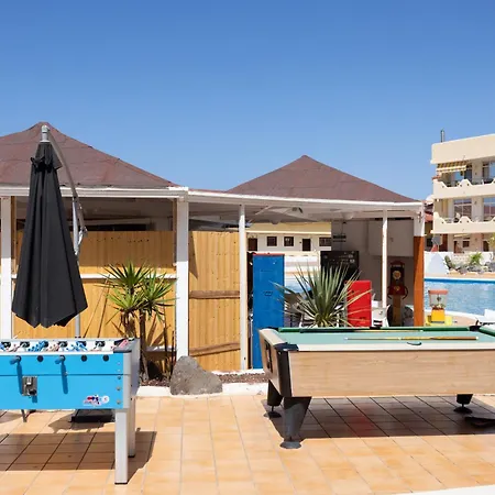 Home2book Cute With Pool, Callao Salvaje 公寓